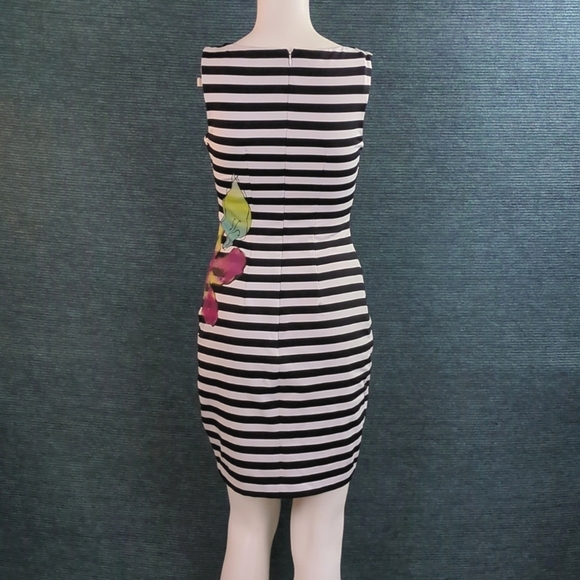 Caché Horizontal Striped Bodycon Dress With Floral Splash - Picture 4 of 13